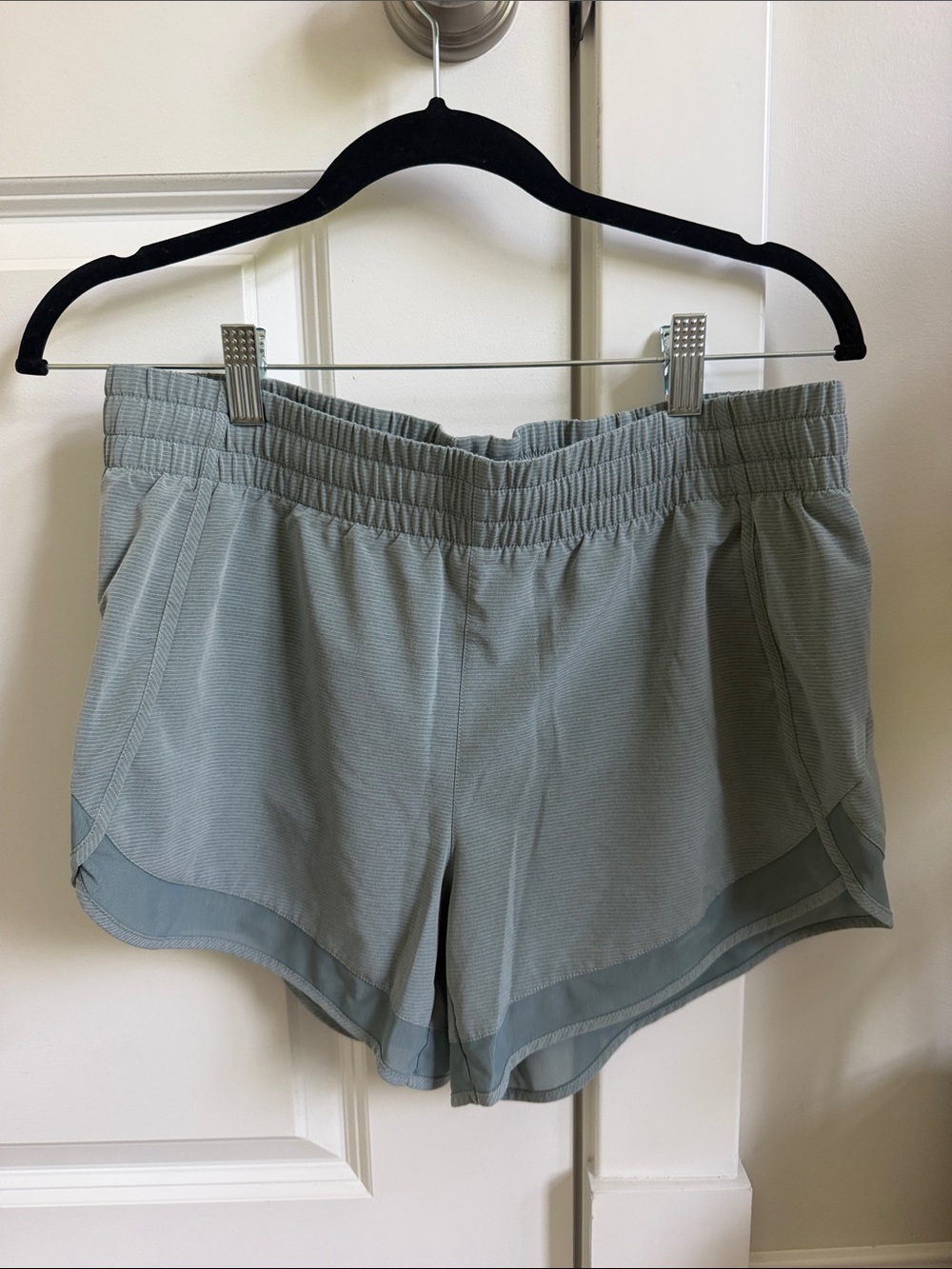Athleta Womens Mesh Racer Run Short Light Sage